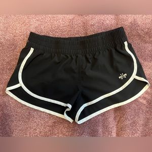 BLACK ATHLETIC SHORTS SIZE XS